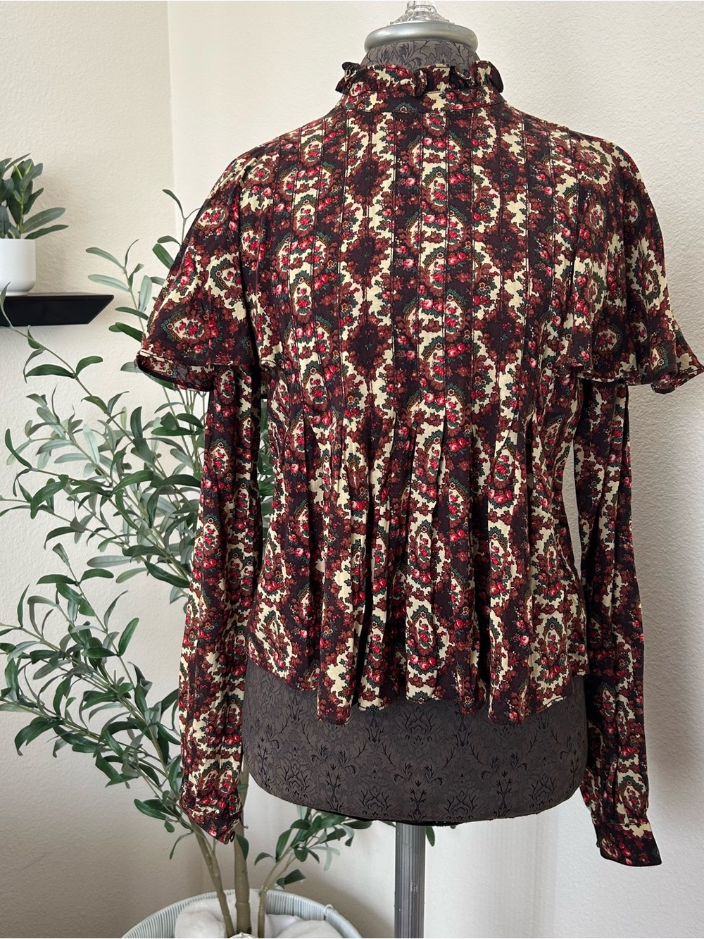 byTiMo Red and Cream Floral Ruffle High-Neck Blouse